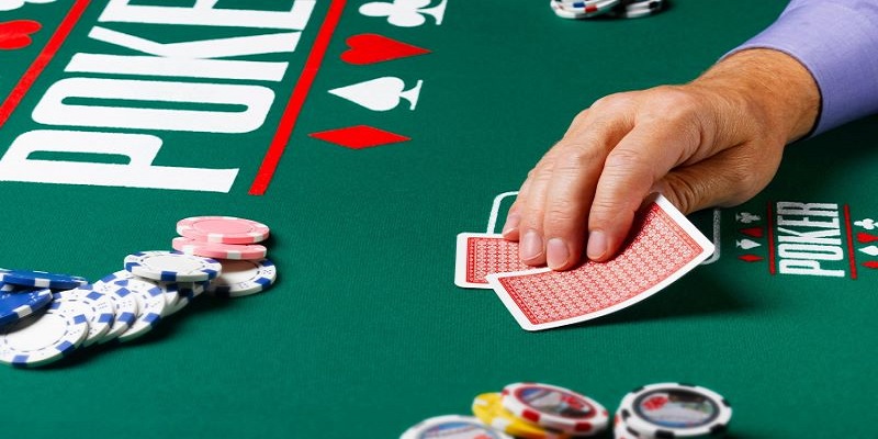 Tìm hiểu về bluff poker là gì